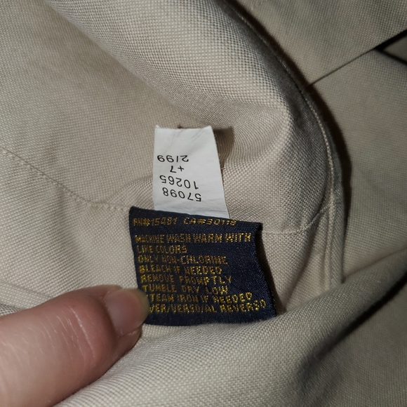 Vintage Tommy Hilfiger tan long.sleeve button down. 16.5 32-33. - Picture 5 of 11